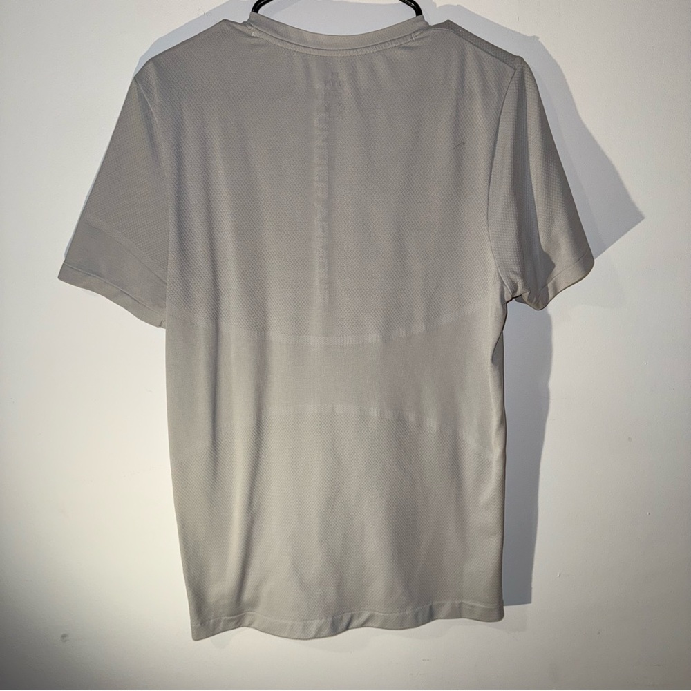 Under Armour Size MD Rush Seamless SS Tee - Picture 7 of 9